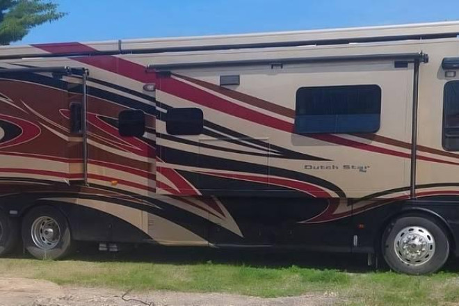 2015 Dutch Star 4018
