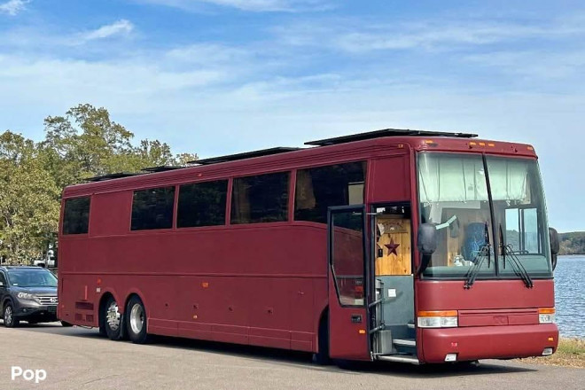 2001 Van Hool T2145