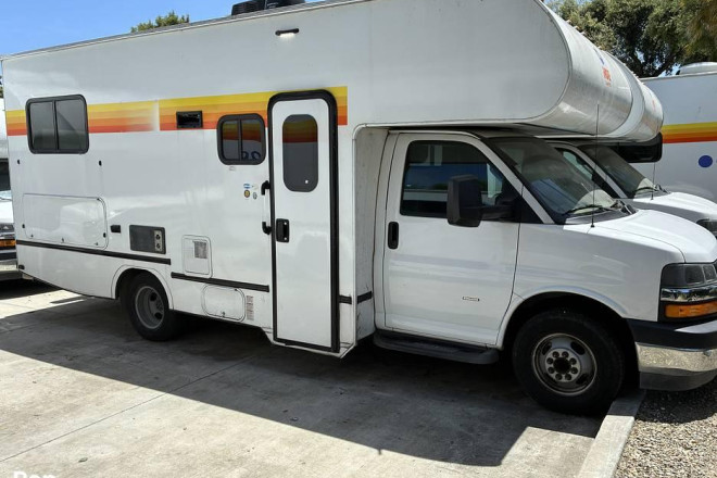 2024 Conquest 6237LE