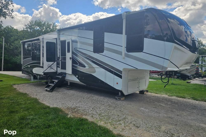 2025 Paradigm 340RL