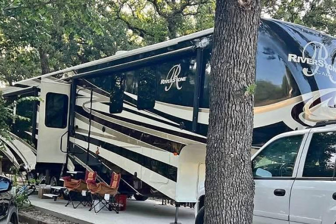 2017 Riverstone Legacy 38MB