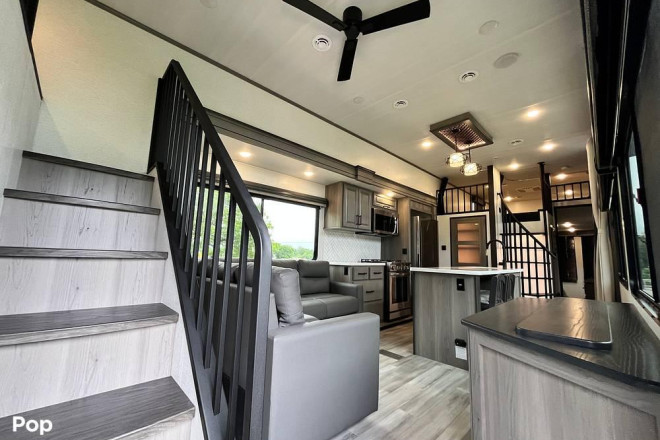 2025 Residence 401CLDL