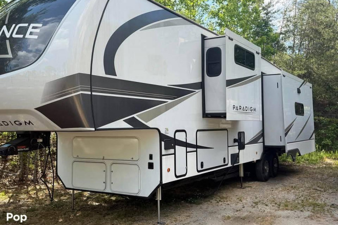 2024 Paradigm 370FB