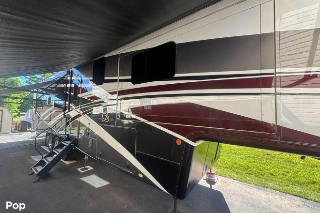 2019 Mobile Suites 44 Memphis