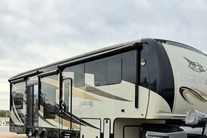 2017 Designer 39RE