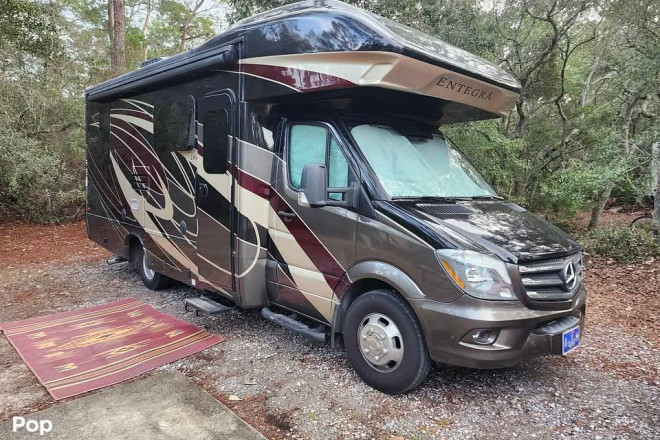 2019 Qwest 24L