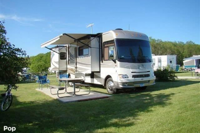 2011 Adventurer 35P