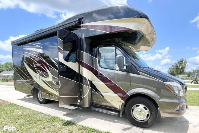 2019 Qwest 24L