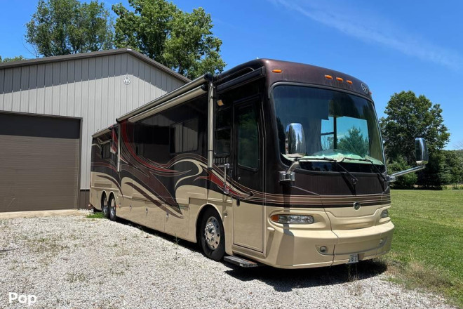 2009 Camelot 42PDQ