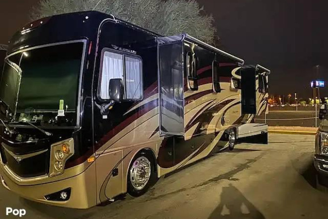 2017 Pace Arrow 33D