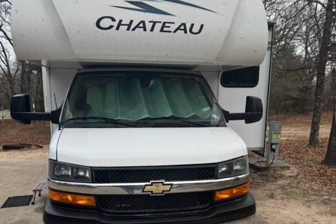 2025 Chateau 24F