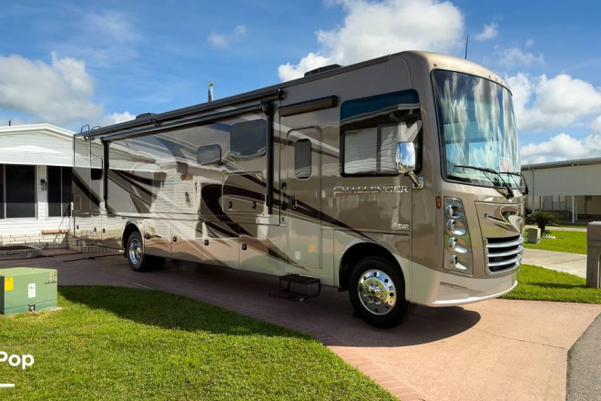 2020 Challenger 37FH