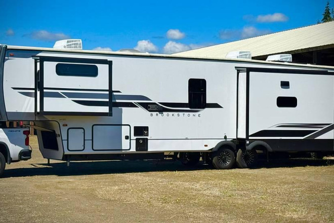 2025 Brookstone 370RLLO
