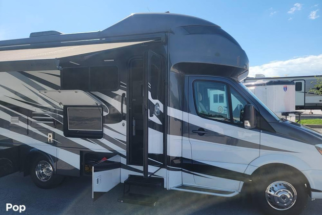 2018 Wayfarer 24QW