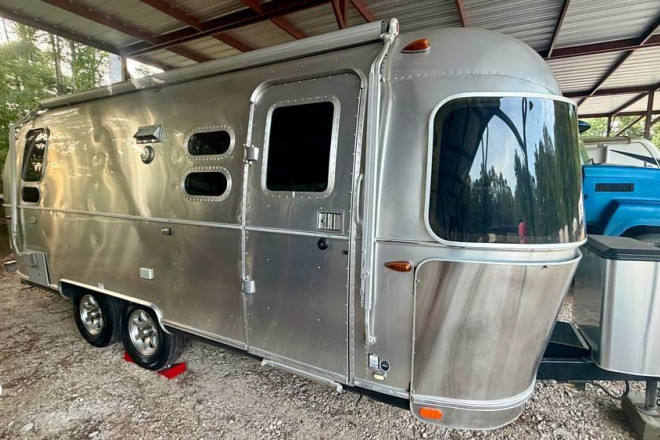2017 Flying Cloud 23D