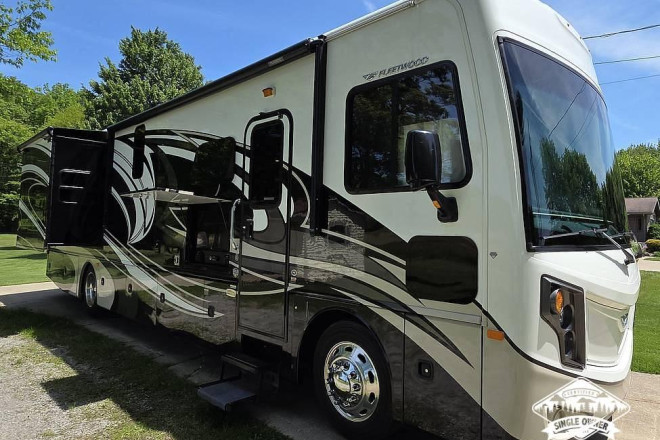 2018 Pace Arrow 36U