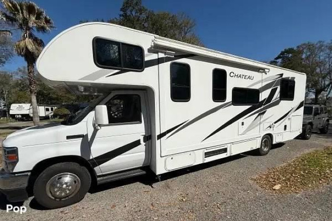 2023 Chateau 28Z