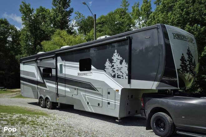 2025 Redwood 401LK