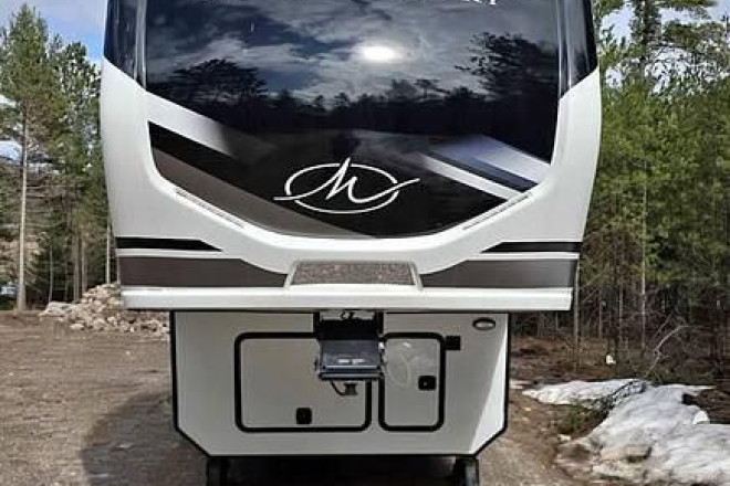 2024 Montana High Country 381TB