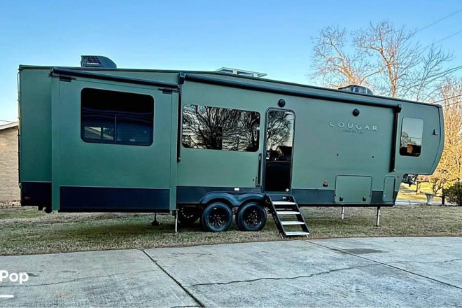 2025 Cougar 320RDS