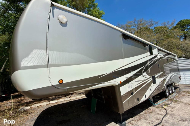 2021 Mobile Suites 44 Houston