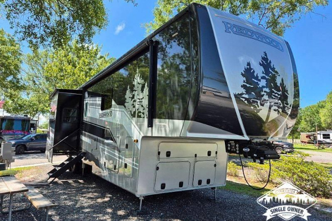 2025 Redwood 401LK
