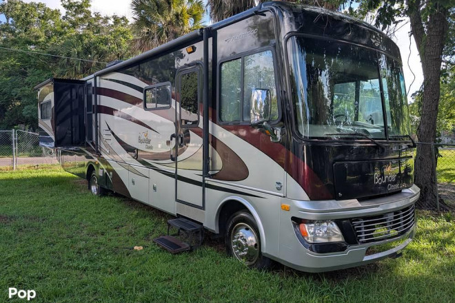 2011 Bounder Classic M-36R Ford
