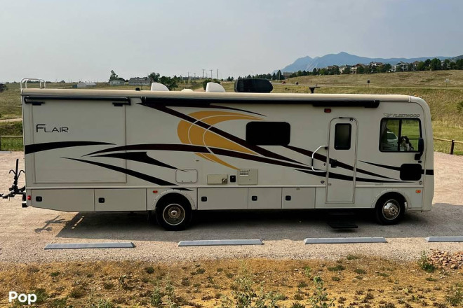 2017 Flair 31W