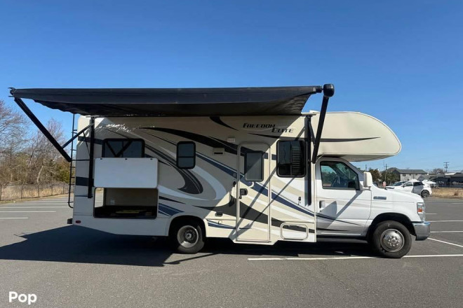 2015 Freedom Elite 23H