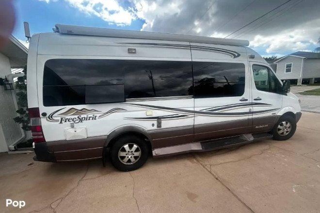 2008 Free Spirit 210B