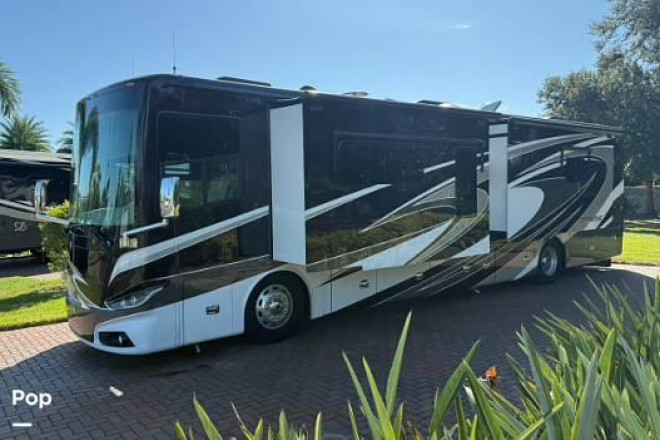 2016 Phaeton 40 AH