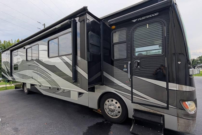 2010 Discovery 40G