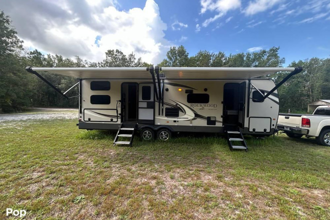 2021 Ultra Lite 2706WS