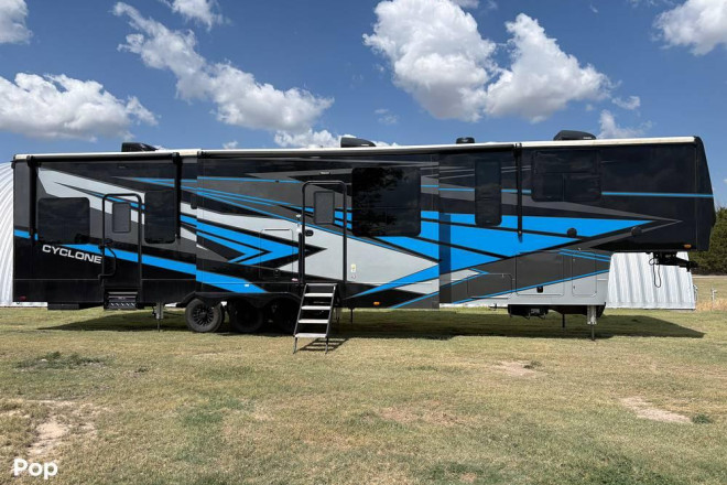 2025 Cyclone 4006