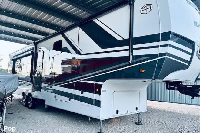 2025 Riverstone Legacy 39RKFB