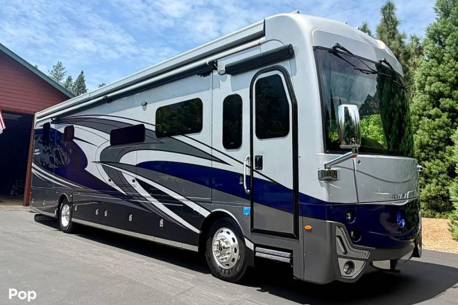 2023 Armada 40M