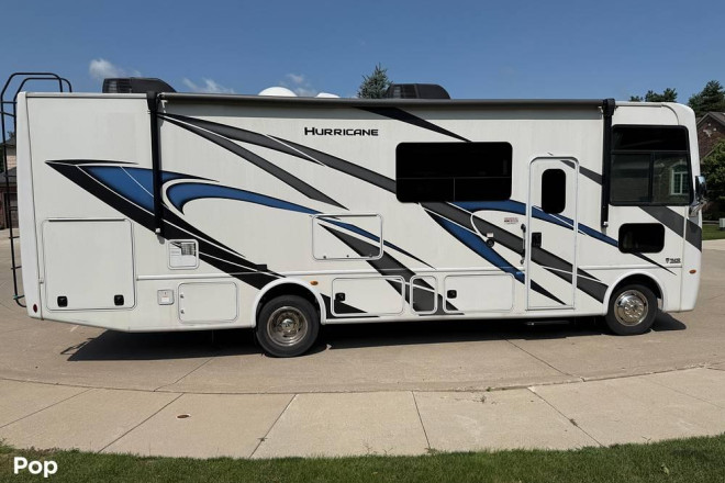 2023 Hurricane 29M