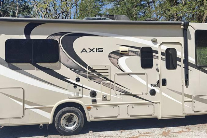 2017 Axis 24.1 Ford