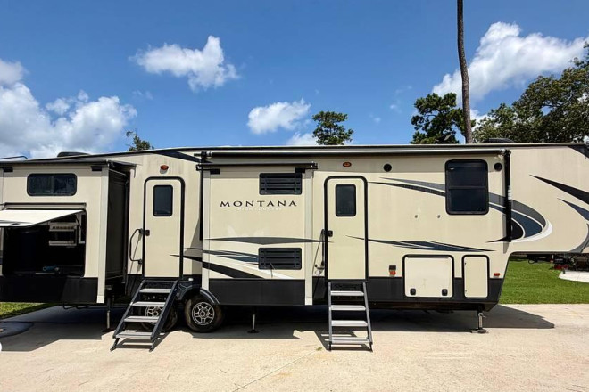 2019 Montana High Country 362RD
