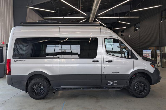 2024 Interstate 19X 4X4 E1 PKG