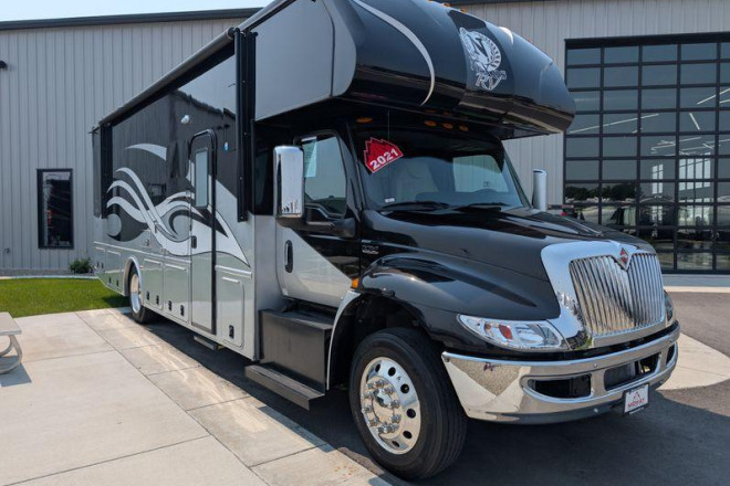 2021 Other 32W 300HP