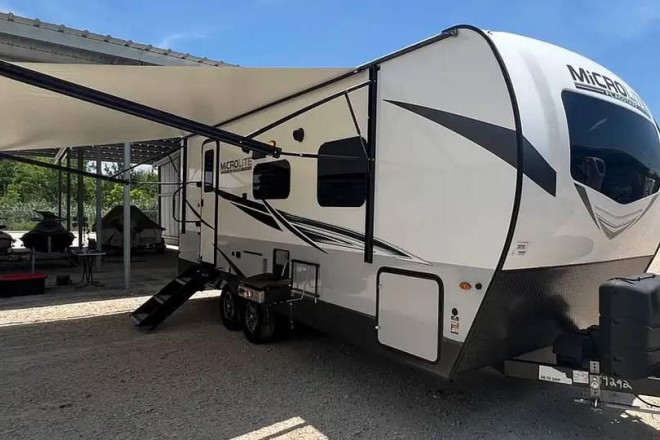 2021 Micro Lite 25FBLS