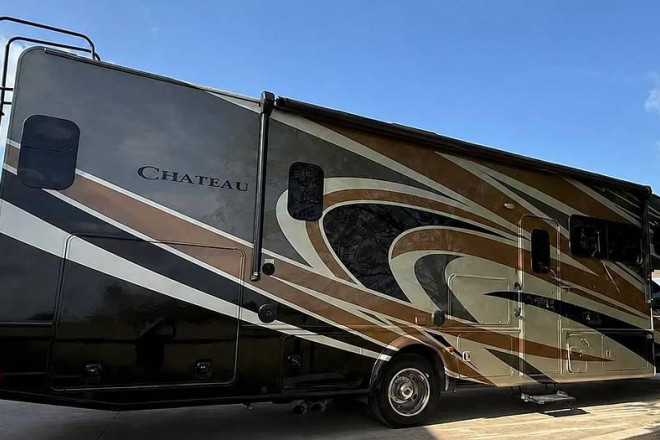 2016 Chateau M-35SB