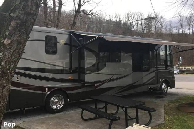 2006 Mountain Aire 3993