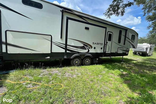 2021 Sabre 38dbq