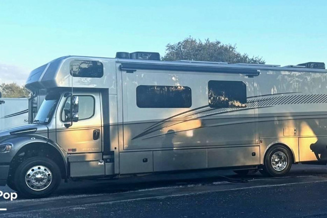 2025 Europa Explorer Package 34SS