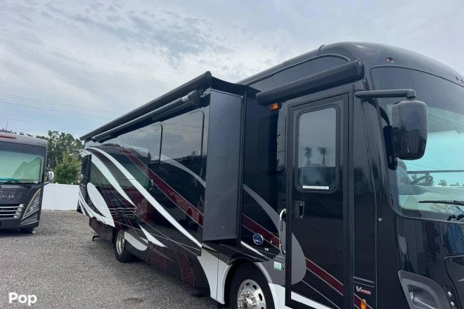 2022 Berkshire 34B