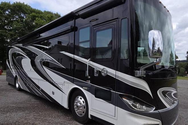 2016 Phaeton 40AH