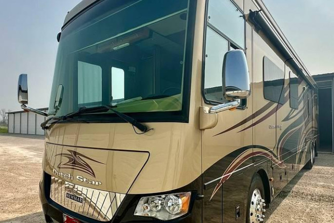 2015 Dutch Star 4366
