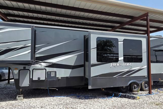 2019 Raptor 426